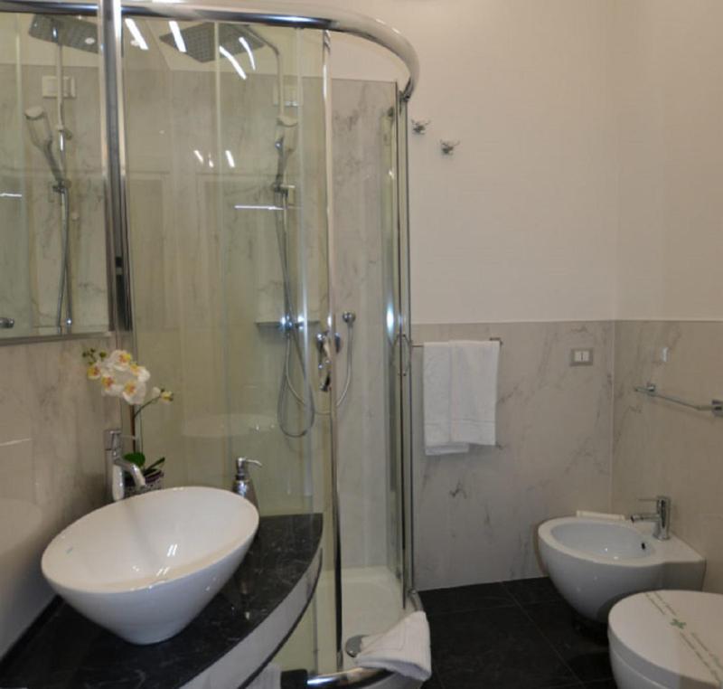 Triple Room image 2