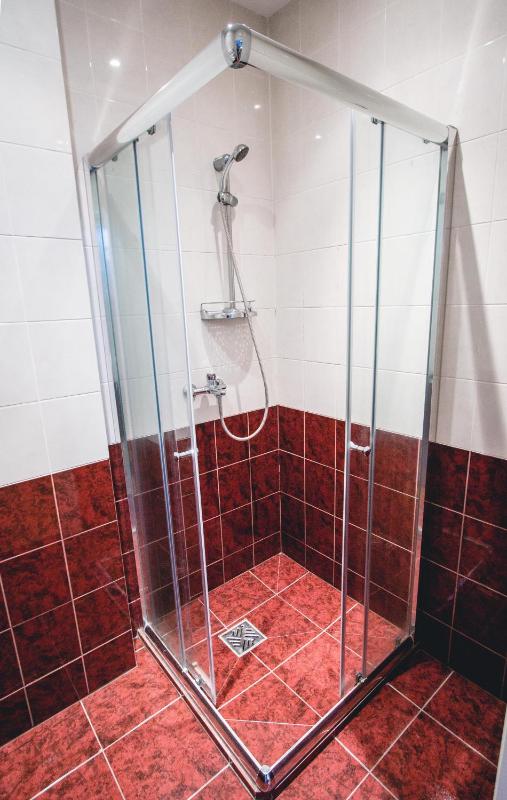 Large Twin Room image 4