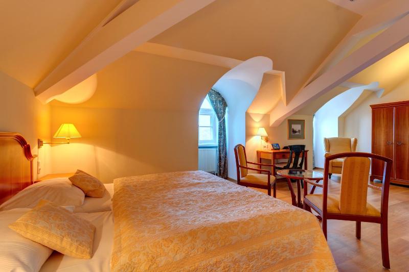 Standard Double Room image 3