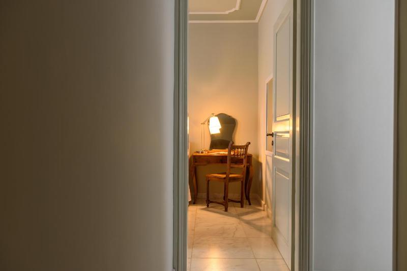 Superior Apartment image 4