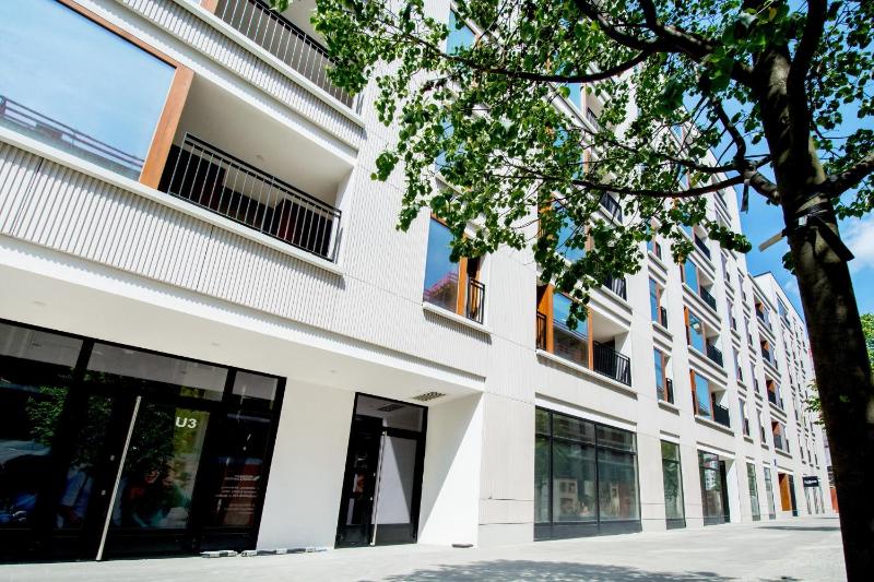 Superior Apartment image 2