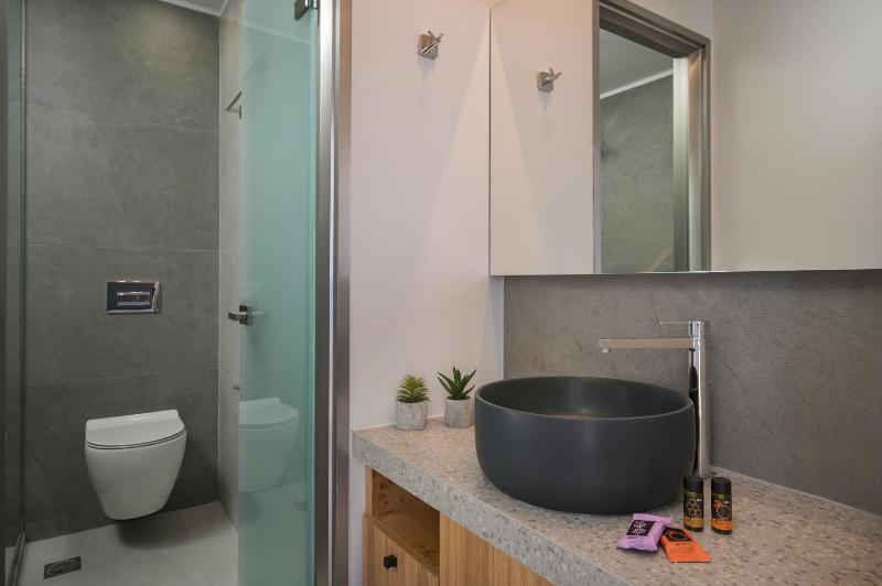 Quadruple Room with Terrace image 4