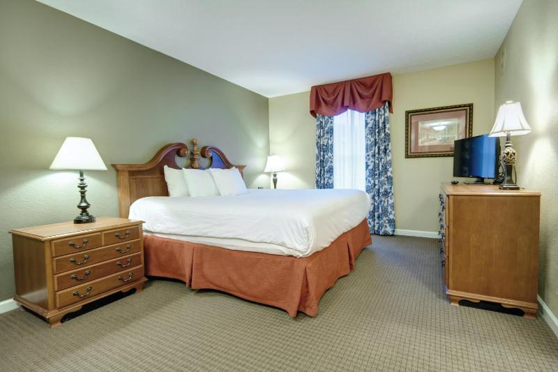 One-Bedroom Apartment image 1