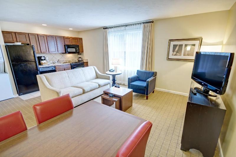 Three-Bedroom Apartment image 4