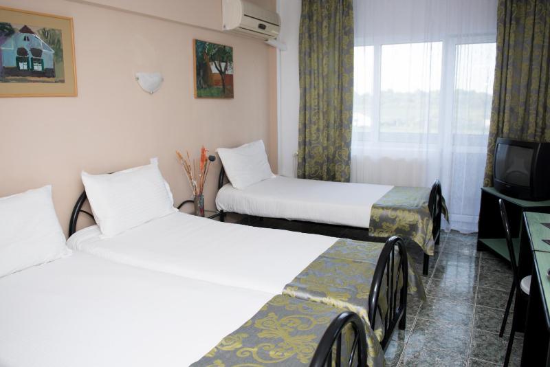 Triple Room image 1