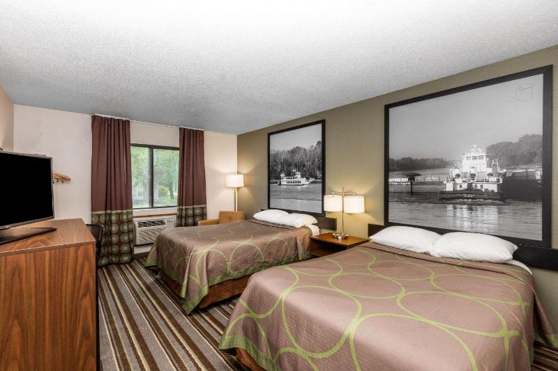 Deluxe Double Room with Two Double Beds - Non-Smoking image 4
