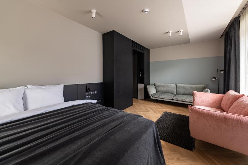 Maestro Design Hotel - image 30
