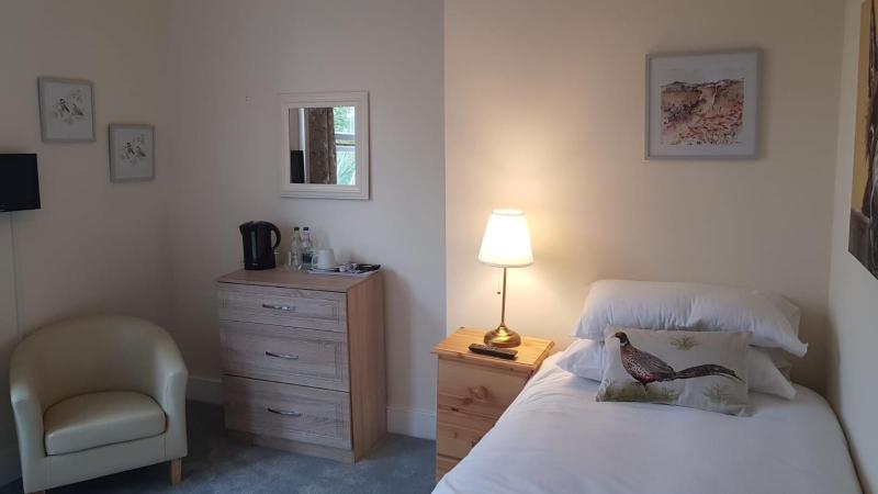 Single Room image 1