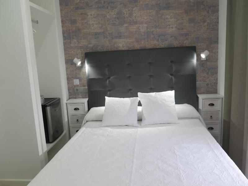 Hotel Castillo Benidorm - image 8