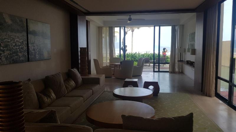 Beachview 3BR Villa with private pool inside Hyattt Regency Danang - image 14