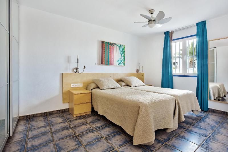Superior Two-Bedroom Apartment - Disability Access image 3