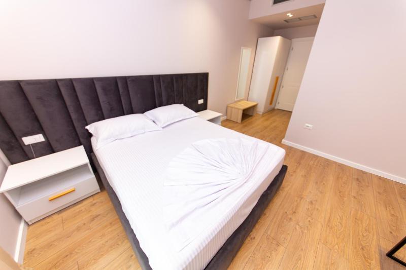 Double Room with Sea View and French Balcony image 4