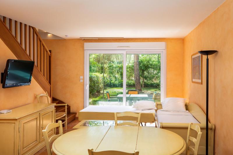 Two-Bedroom Villa image 4