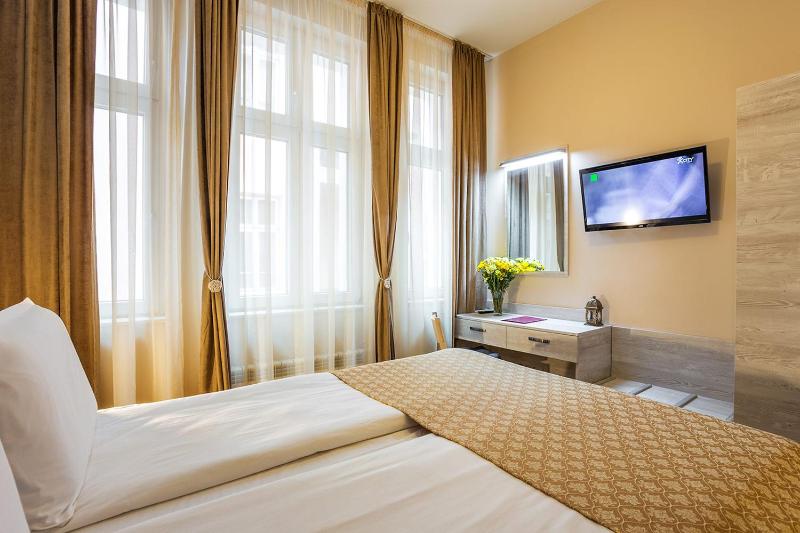 Sofia Place Hotel by HMG - image 13