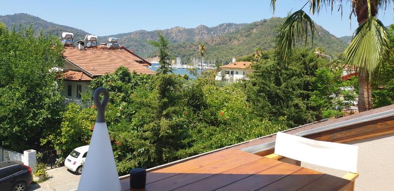 Deluxe Double Room with Sea View image 3