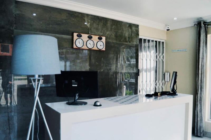 Essenwood Park Hotel - image 2