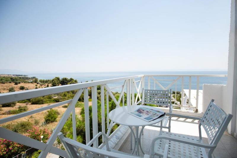 Classic Double Side Sea View image 2