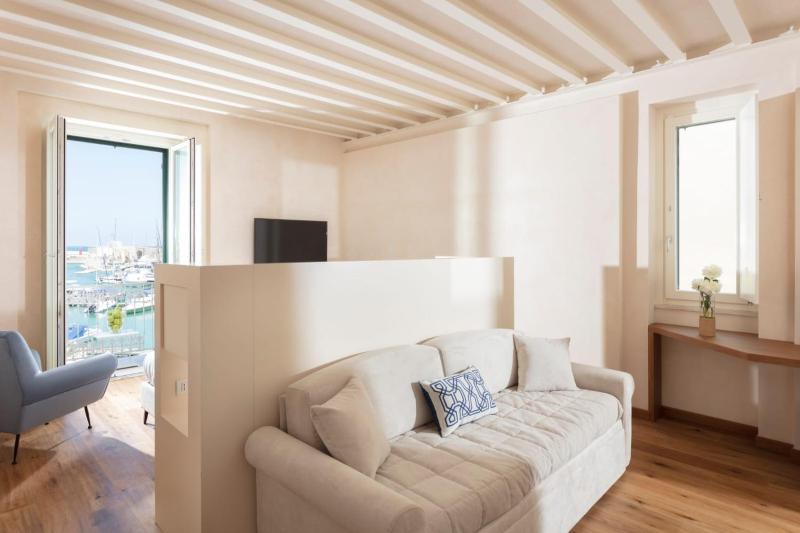 King Room with Sea View image 4