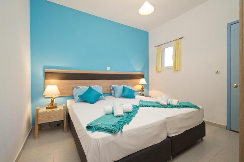 Iris Apartments - image 44