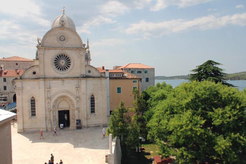 Apartman Cathedral - image 45