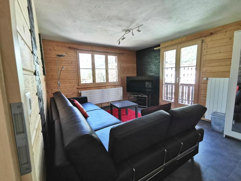 Two-Bedroom Apartment (8 Adults) with Terrace image 2