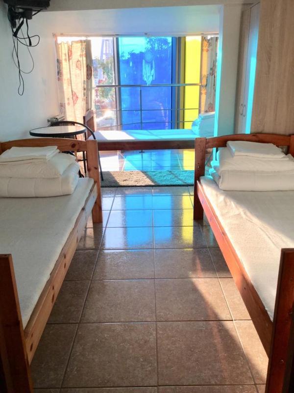 Twin Room with Shared Toilet image 3