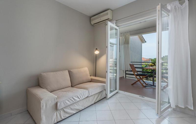 Apartment with Balcony image 2