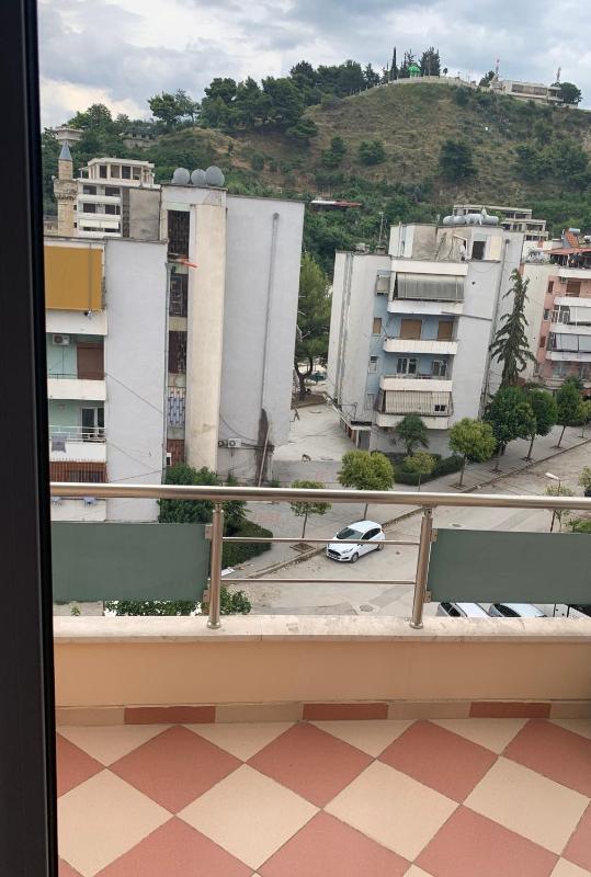 Center Apartment - image 8