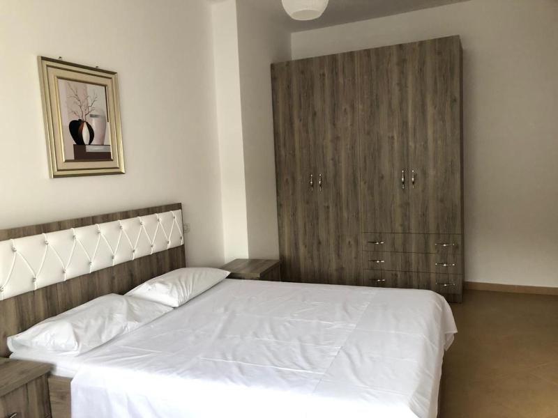 Center Apartment - image 12