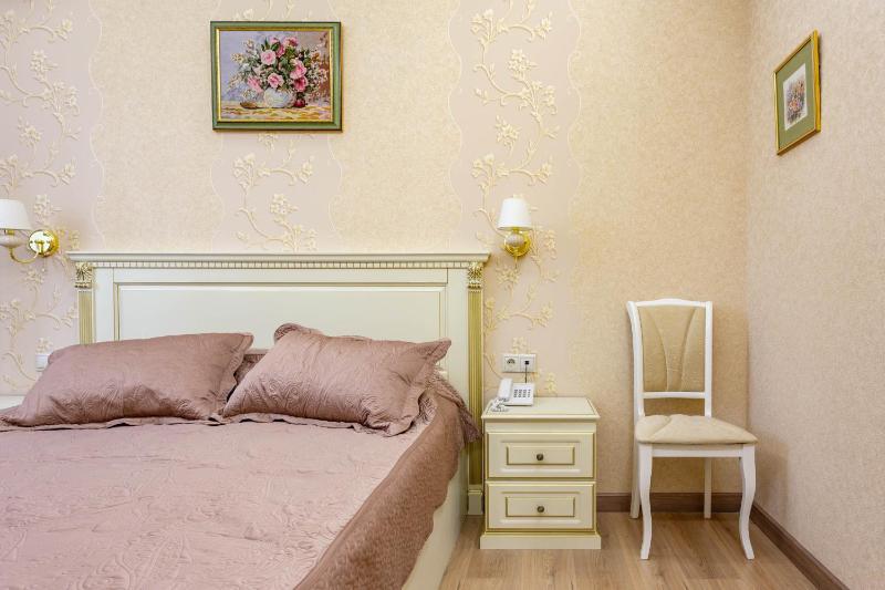 Superior Queen Room image 2