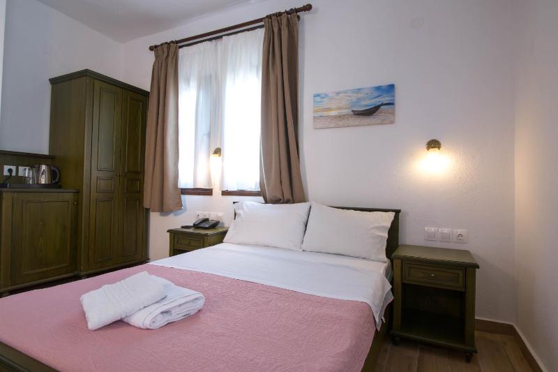 Single Room image 3