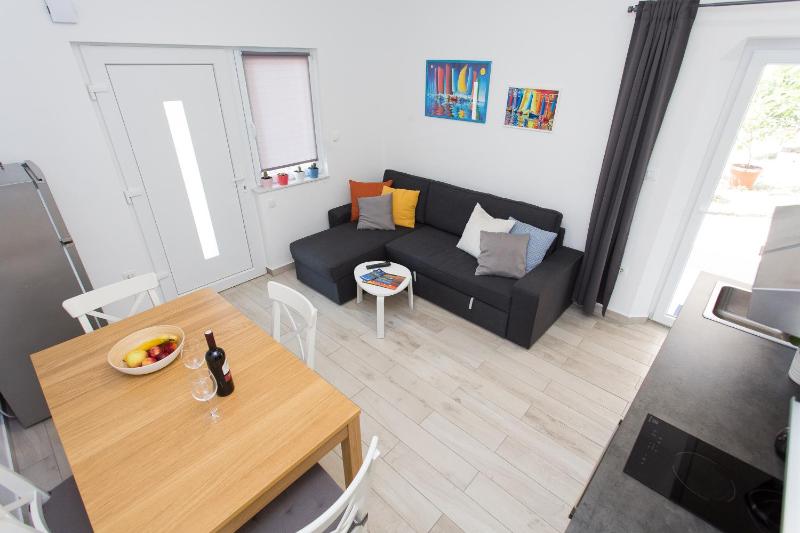 Apartments Pinery - image 2