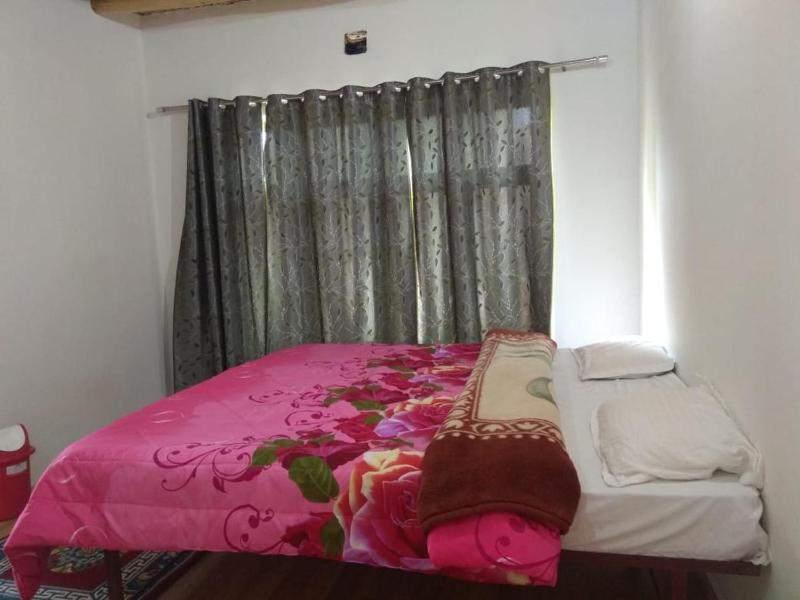 Chosdup Guest House - image 14