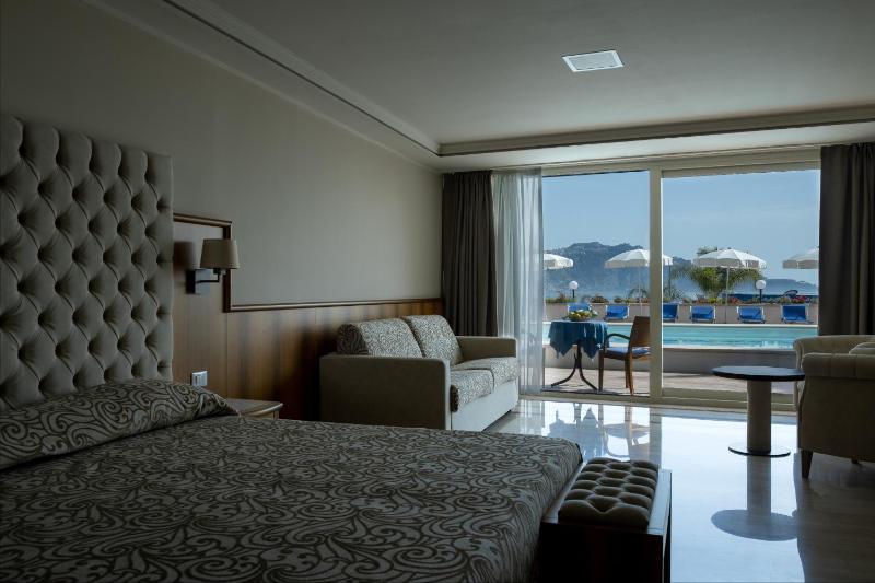 Family Junior Suite image 1