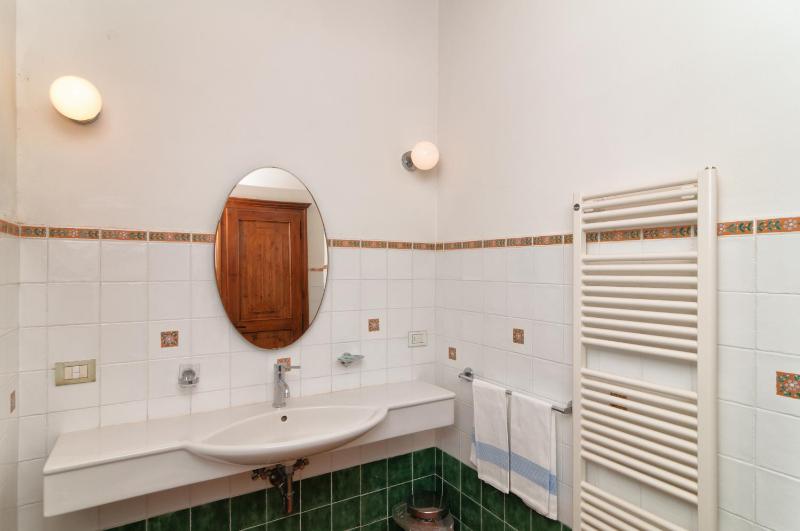 Three-Bedroom Apartment (6 Adults) image 4
