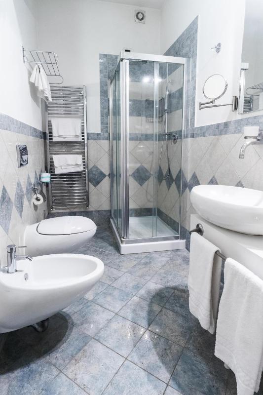 Superior Double Room image 2