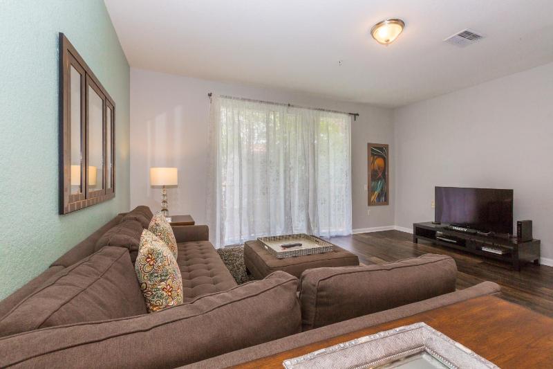 Three-Bedroom Apartment image 2