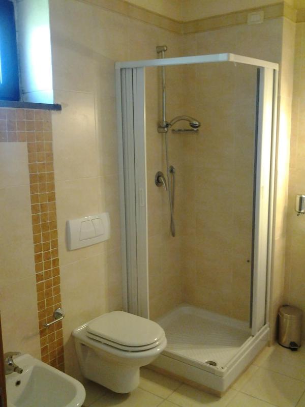 Standard Double or Twin Room with Balcony image 4