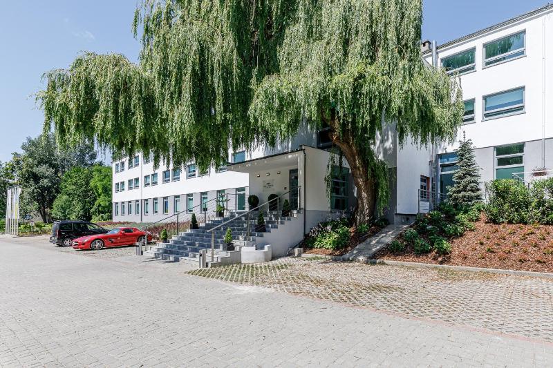 Double or Twin Room with Private Bathroom image 3