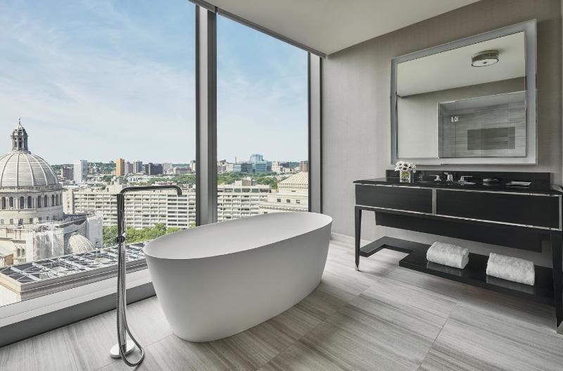 Four Seasons Hotel One Dalton Street Boston - image 13