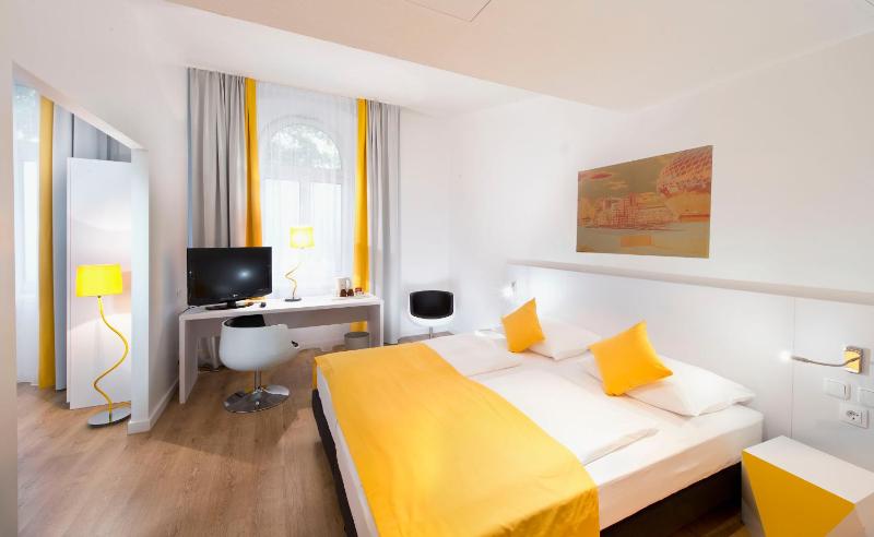 Comfort Double or Twin Room image 4