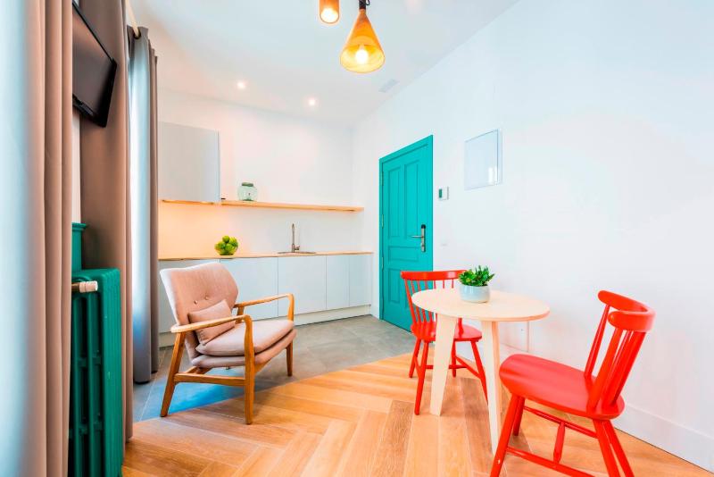 Studio Apartment image 4