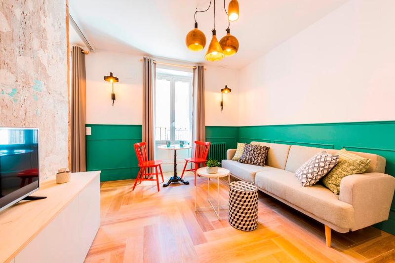 Classic Apartment image 4