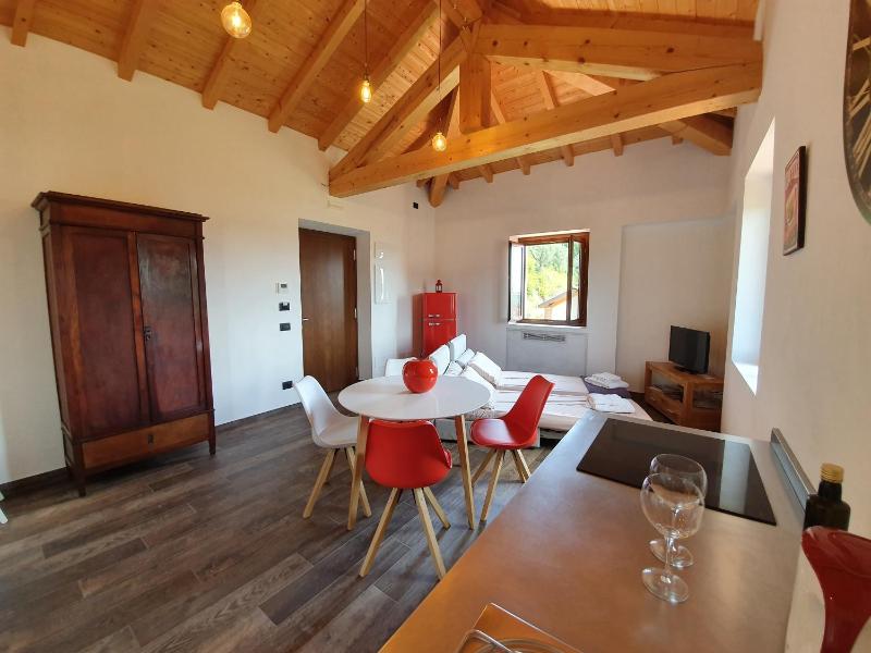 Quadruple Room with Lake View image 1