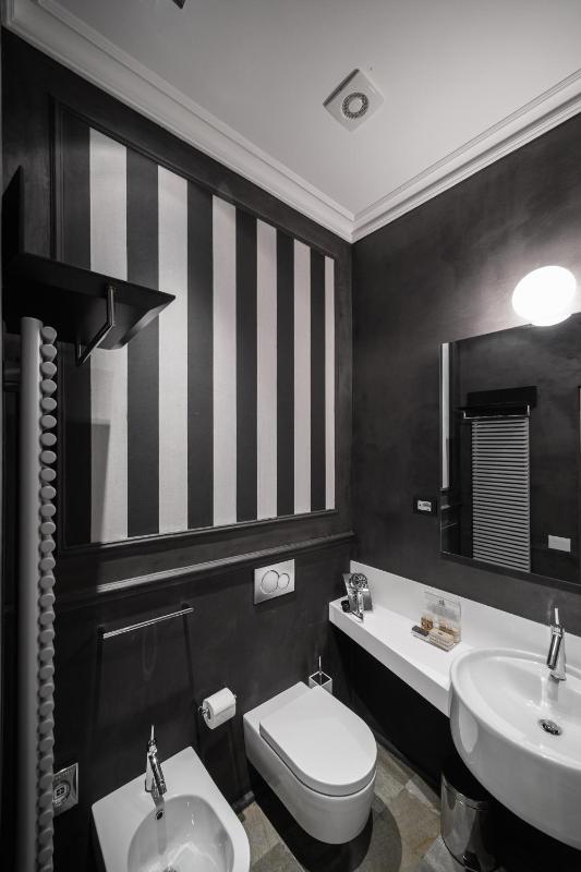 Deluxe Double Room image 3