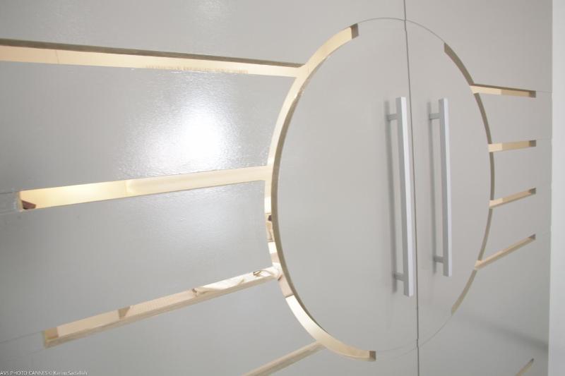 Deluxe Two-Bedroom Apartment image 2