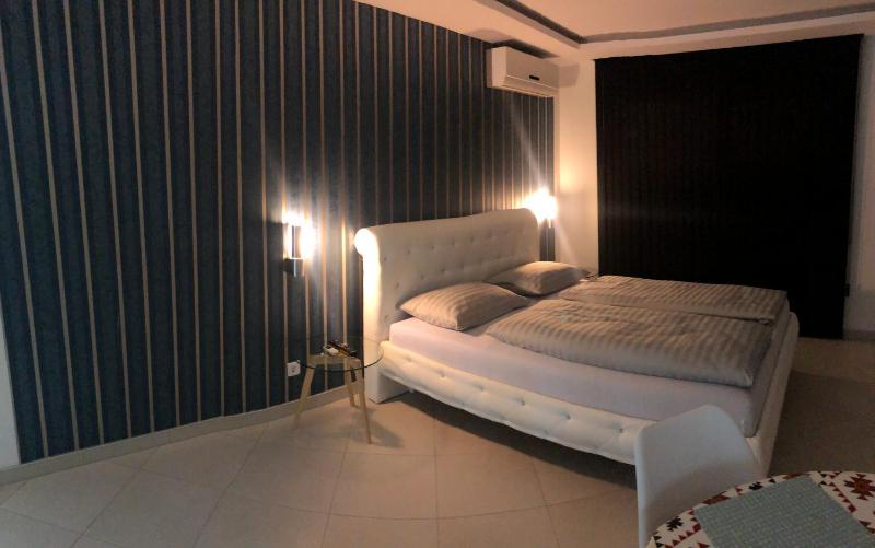 Superior Apartment image 1