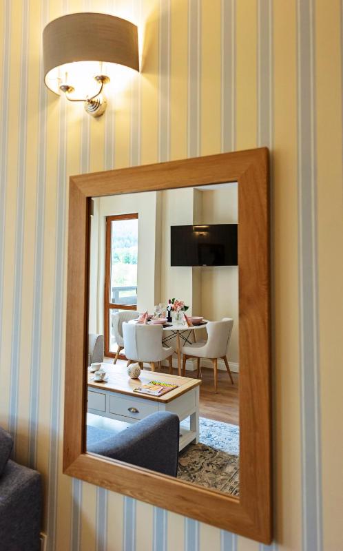 One-Bedroom Apartment image 1