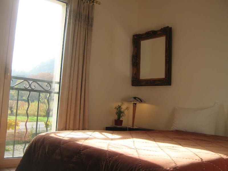 Double Room image 2