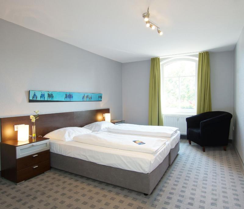 One-Bedroom Apartment image 1